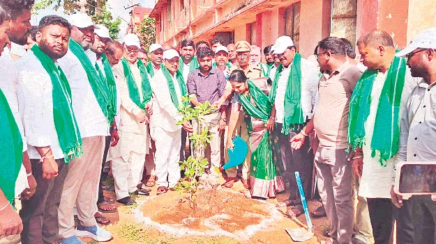 పర్యావరణ పరిరక్షణకు కృషి