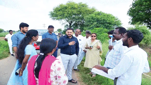 భూ రీసర్వేను పకడ్బందీగా నిర్వహించాలి