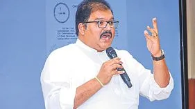 కోరి తెచ్చుకుని బురద జల్లుతారా?