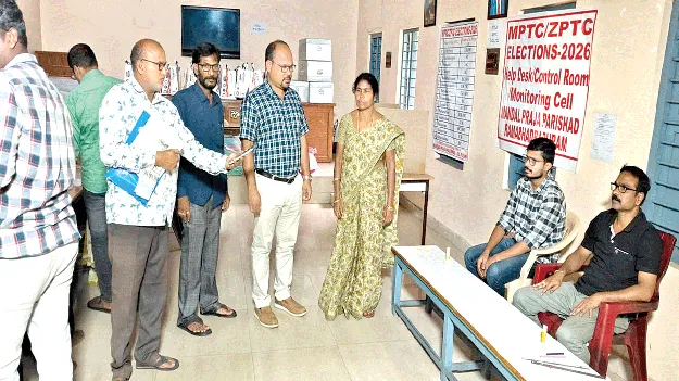 ప్రశాంతంగా పోస్టల్‌ బ్యాలెట్‌ ఓట్ల పోలింగ్‌