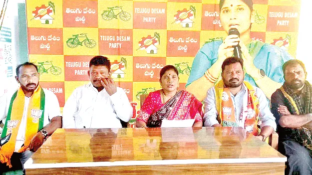 నెరవేర్చిన హామీలు వివరించండి