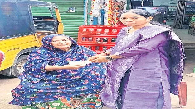 తొలి రోజు 89.68 శాతం పెన్షన్ల పంపిణీ 