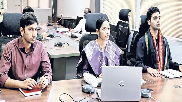 స్థానిక ఎన్నికలను ప్రశాంతంగా నిర్వహించాలి 
