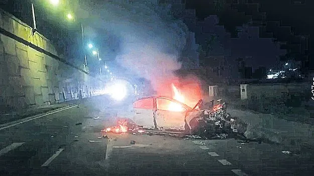 సాఫ్ట్‌వేర్‌ ఉద్యోగి సజీవ దహనం