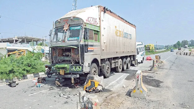  వరుస ప్రమాదాలతో బెంబేలు