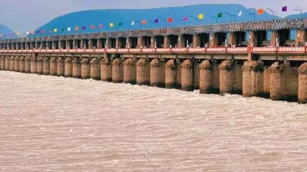 పట్టిసీమ నుంచి 7,788 క్యూసెక్కులు విడుదల  