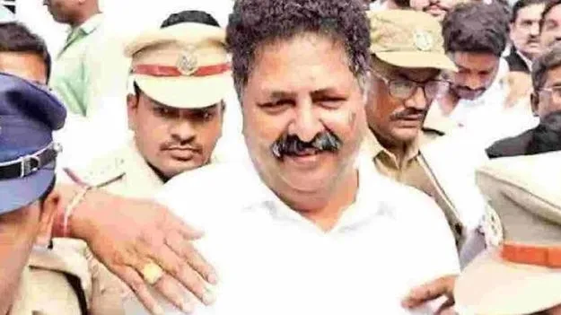 కస్టడీలో కారుమూరు