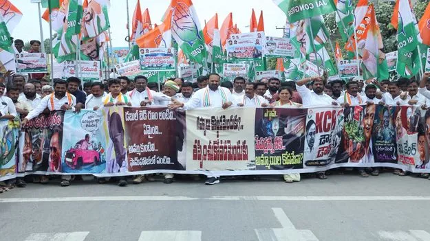కేటీఆర్‌ అసత్య ప్రచారాలు మానుకోవాలి