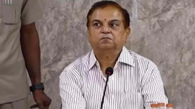 రౌడీయిజంపై కఠినంగా వ్యవహరించాలి