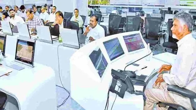ఫిర్యాదుల పరిష్కారంపై నిర్లక్ష్యం వద్దు
