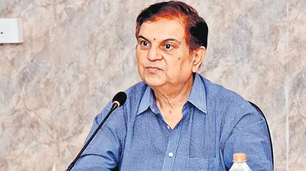 100 పట్టణ స్థానిక సంస్థల ఎన్నికల ప్రక్రియకు బ్రేక్‌ 