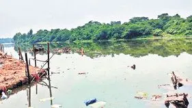శారదానది వ్యర్థాలమయం