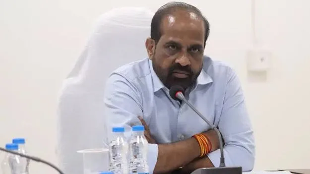 వైద్యమిత్రలకు న్యాయం చేయాలి