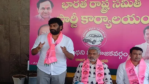 కార్మికుల ప్రయోజనాల కోసమే సింగరేణి గర్జన 