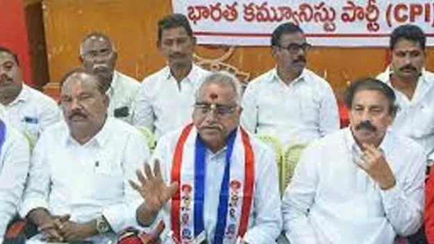 రాజ్యాంగాన్ని సవరించి బీసీ రిజర్వేషన్లు పెంచాలి 