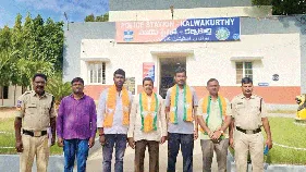 అరెస్టులతో ఉద్యమాలను ఆపలేరు
