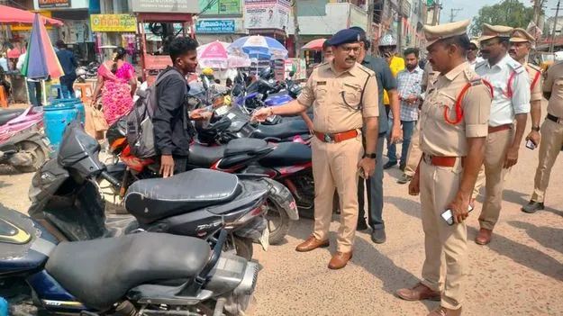 Mancherial: నేరాల నియంత్రణే పోలీసుల లక్ష్యం 