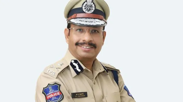 గణేశ్‌ మండపాల నమోదు తప్పనిసరి: సజ్జనార్‌ 