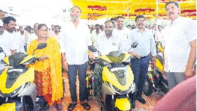 సంక్షేమం, అభివృద్ధే ప్రభుత్వ లక్ష్యం