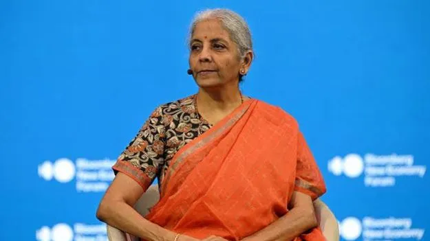 అంతర్జాతీయ అనిశ్చితితోనే రూపాయికి తిప్పలు