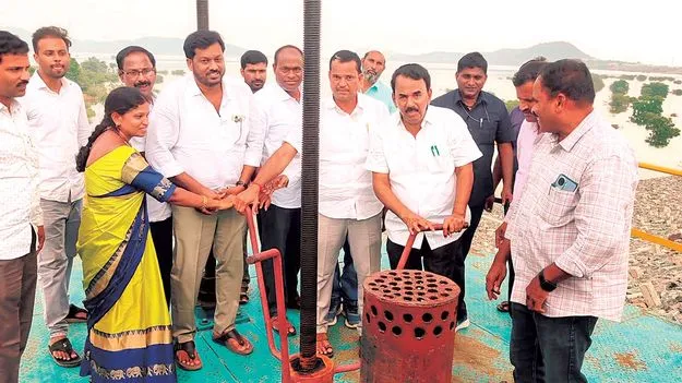 రైతులను తప్పుదోవ పట్టించొద్దు