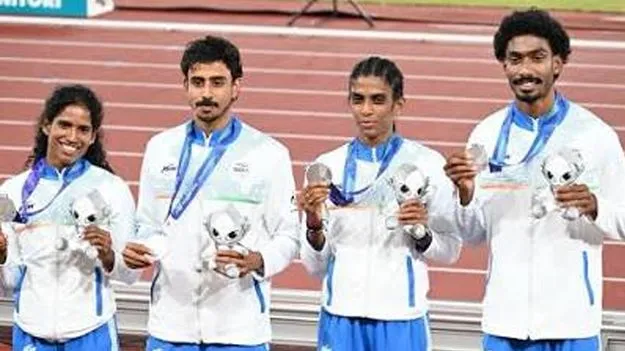 తెలుగు అథ్లెట్లకు పతకాలు