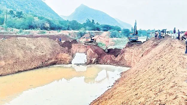 గోదావరి ఉరకలు