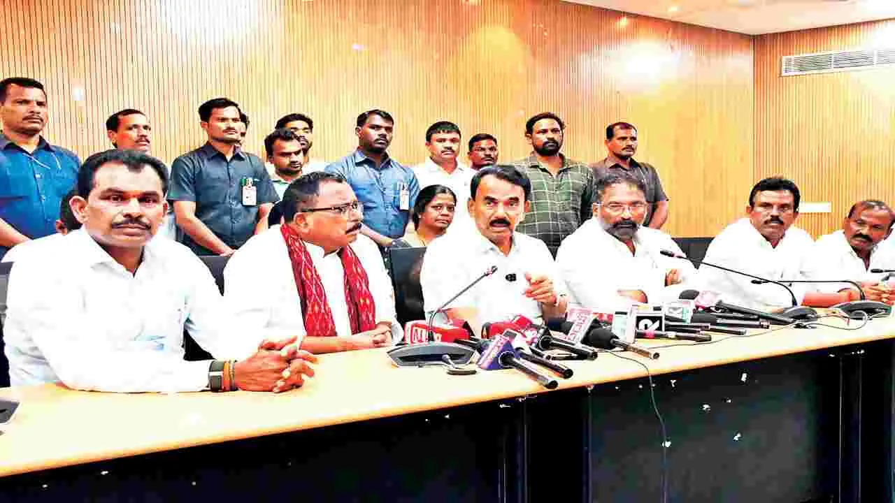 వారబందీతోనే పంటల రక్షణ