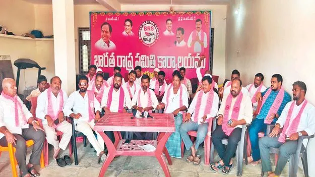రోడ్డు విస్తరణ బాధితులకు న్యాయం చేయాలి