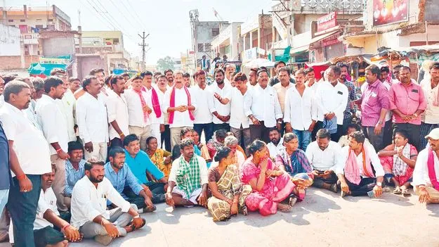 పేదల ఇళ్లు కూలగొట్టడం సరికాదు
