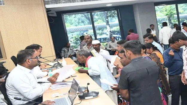 అర్జీల పరిష్కారం సత్వరమే చేయాలి 