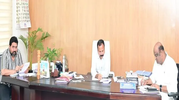ధాన్యం కొనుగోళ్లకు పకడ్బందీ ఏర్పాట్లు చేయాలి 