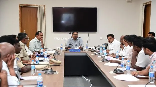పత్తి కొనుగోళ్లకు పకడ్బందీ ఏర్పాట్లు చేయాలి  