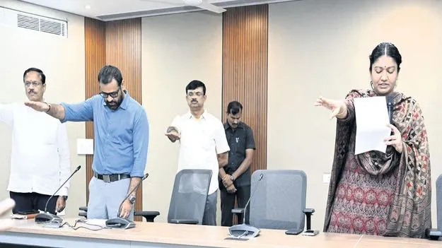 దేశ సమైక్యతకు కృషిచేద్దాం 