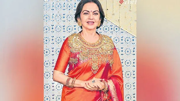 అద్భుతం...‘ఆమ్రపాలి భారతం’