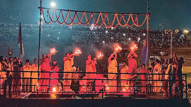 అలంపూర్‌లో నదీ హారతి 