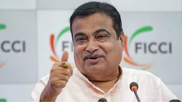 యువతరానికి బాధ్యతలు అప్పగించాలి!