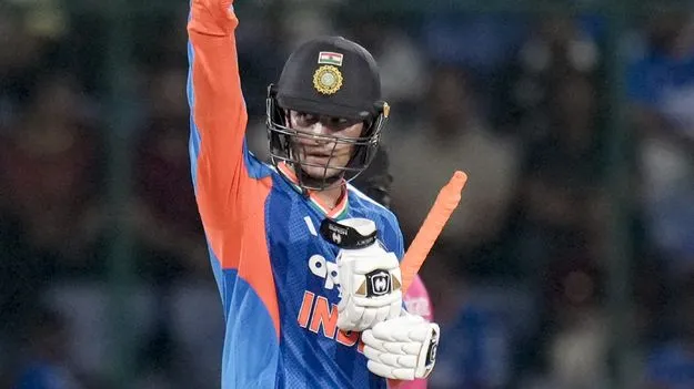 అభి‘షేక్‌’ చేశాడు!