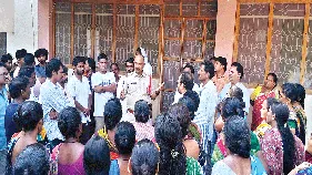 బొబ్బిలిలో బాలఏసు విగ్రహం కూల్చివేత 