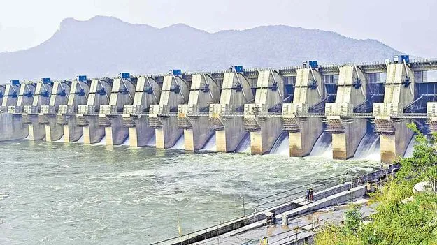 పోలవరం తొలిదశకు మరో 4,300 కోట్లు అవసరం!