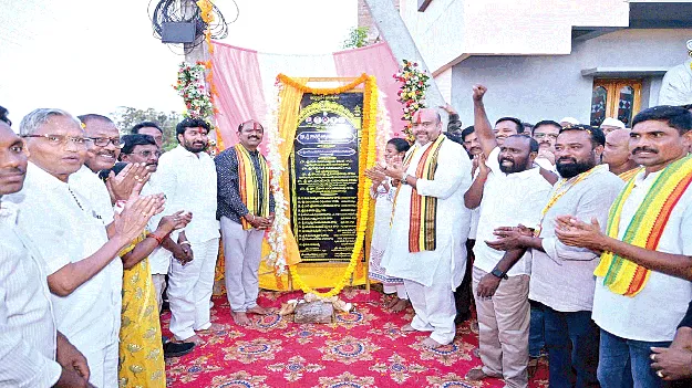  బేబీనాయనకు మంచి పలుకుబడి