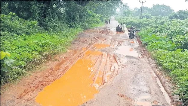 అధ్వానంగా అంతర్రాష్ట్ర రహదారి
