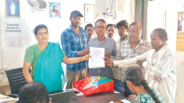   రైతులకు సాగుపత్రాలు ఇవ్వాలి