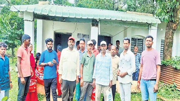 గిరిజనుల సహనానికి పరీక్ష