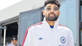 ఫైనల్‌కు స్టార్‌ క్రికెటర్లు