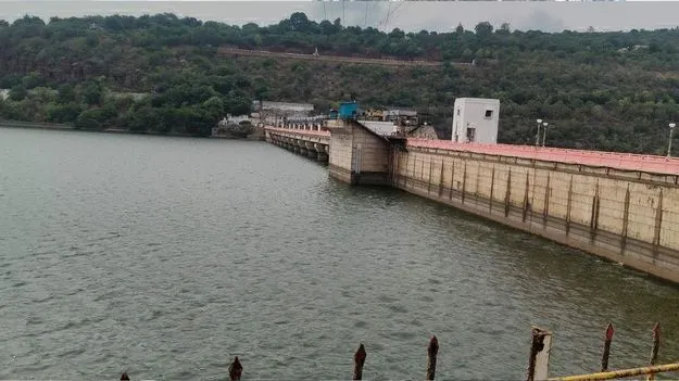  నీళ్లపై నిప్పులు!