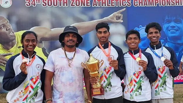 రాము, సోముకు పతకాలు జాతీయ యూత్‌ అథ్లెటిక్స్‌