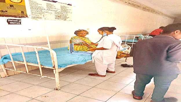 Employees on strike... patients on tension సమ్మెలో ఉద్యోగులు.. టెన్షన్‌లో రోగులు