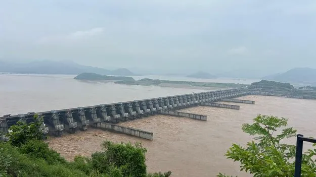 పెరుగుతున్న గోదారి