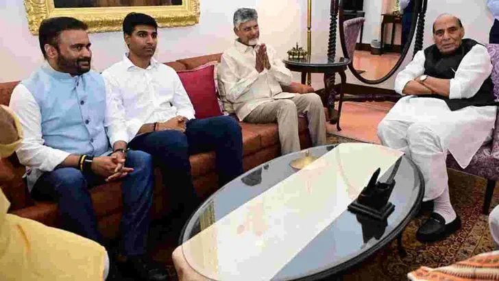 ప్రధాని మోదీ జన్మదినం.. వారణాసిలో పర్యటించిన సీఎం చంద్రబాబు
